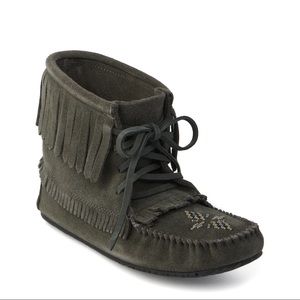 Manitobah Mukluks Harvester Mocs